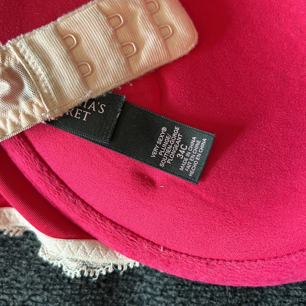 Victoria’s Secret Very Sexy Push-Up Bundle 34C - Picture 7 of 8